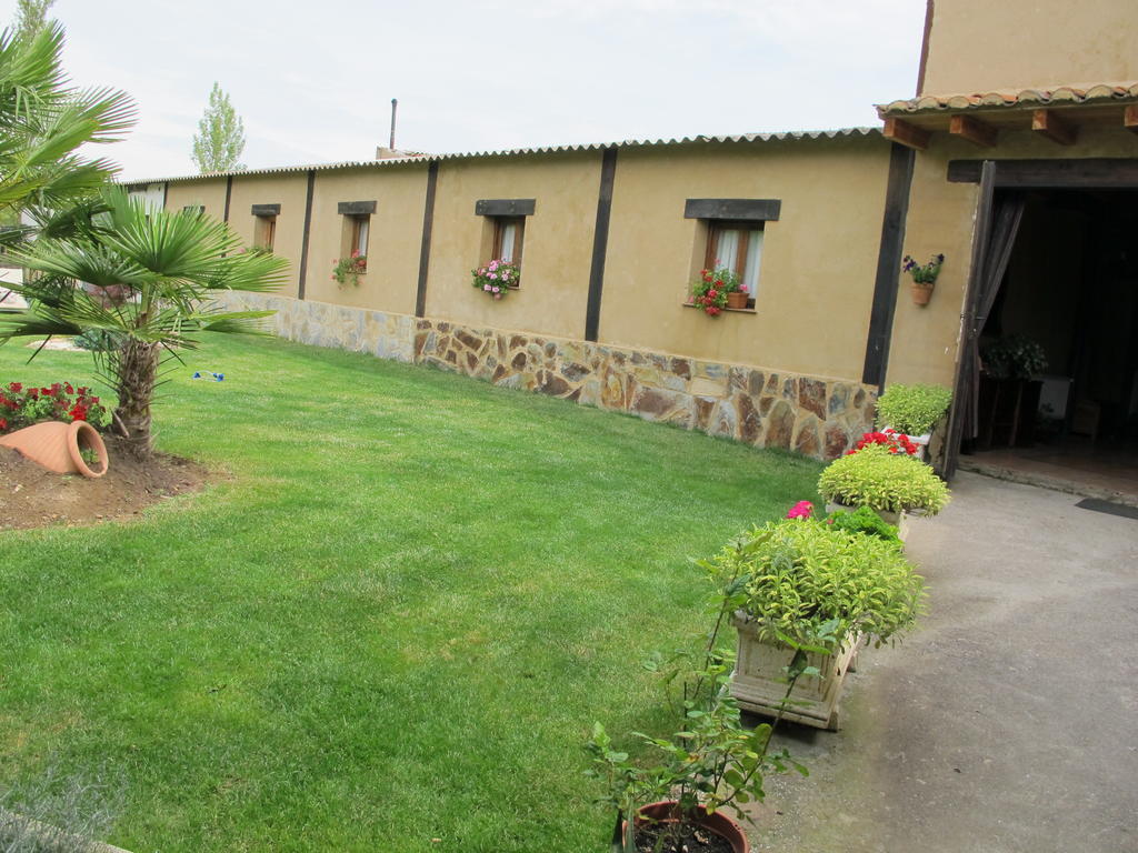 Albergue San Pelayo Villarente Exterior photo